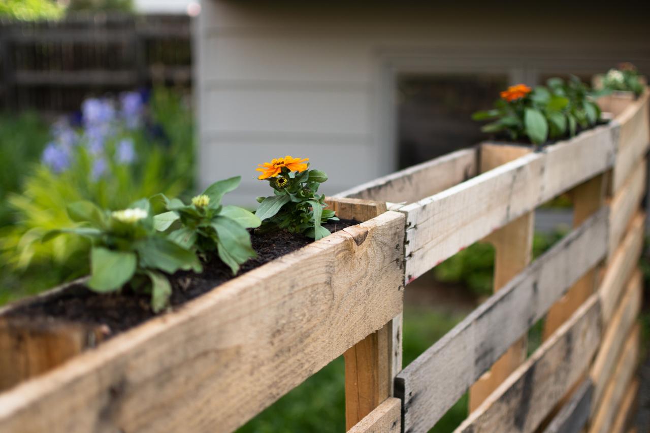 Pallet garden ideas